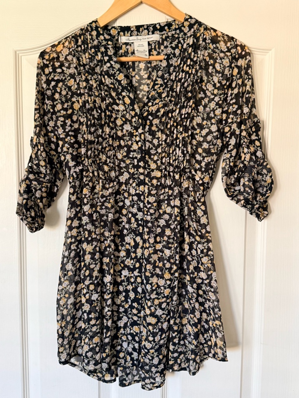 American Rag Black Floral V-Neck Maternity Tunic
